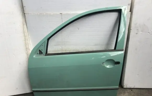 Skoda Fabia Mk1 (6Y) Front door 6Y0831055