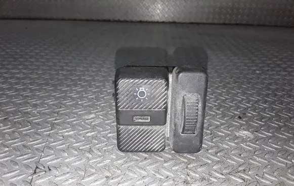 Volkswagen PASSAT B3 Light switch 357941531