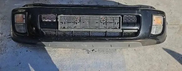 Toyota RAV 4 (XA20) Front bumper