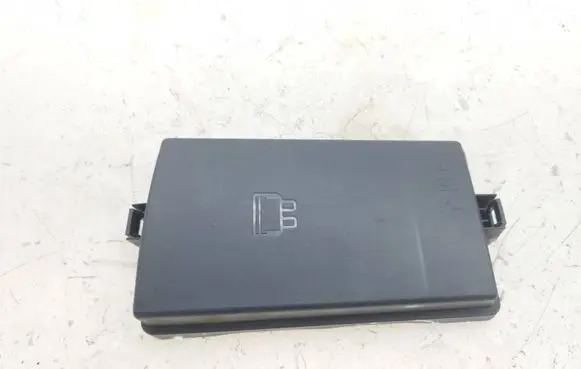 Skoda Octavia Mk3 (5E) Fuse box cover 5Q0937132B