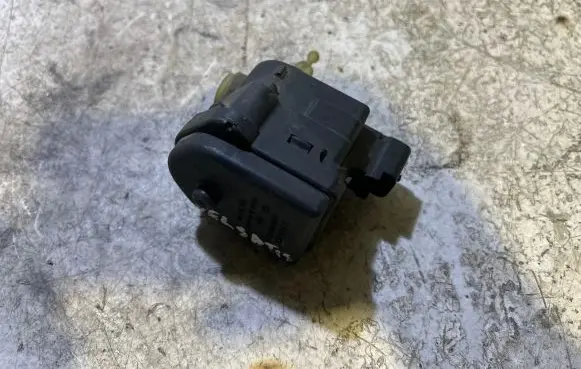 Renault Laguna II Headlight level adjustment motor 8200006664 00816400
