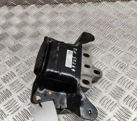 Audi A3 8Y Engine mount bracket 5Q0199555BJ
