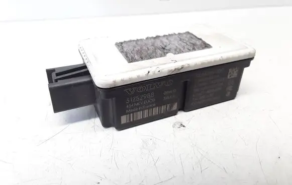 Volvo V70 Door central lock control unit/module 31252988