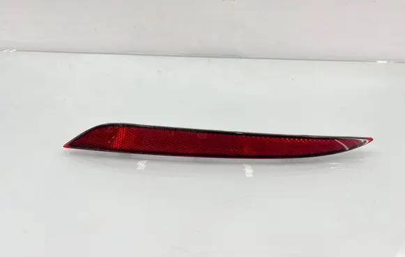 Tesla Model S Rear tail light reflector 6007705