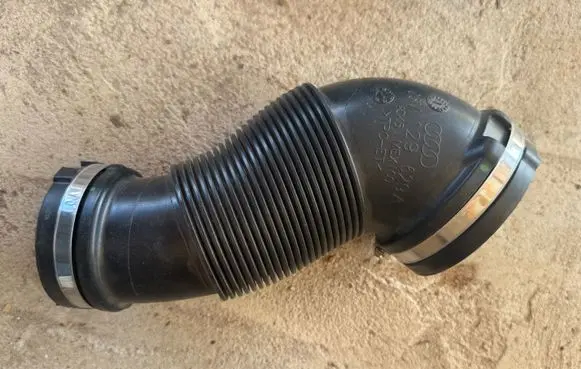 Audi Q5 SQ5 Air intake duct part 06m129629A