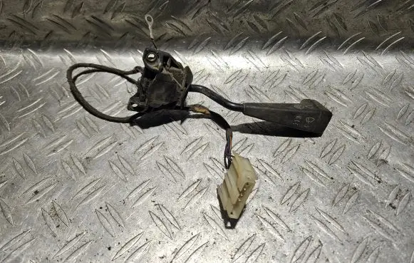 BMW 5 E28 Wiper control stalk 11079