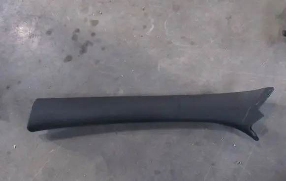 Mercedes-Benz C W204 (A) pillar trim A2046902126