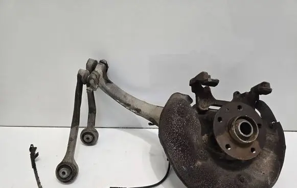 Audi A4 S4 B8 8K Front wheel hub