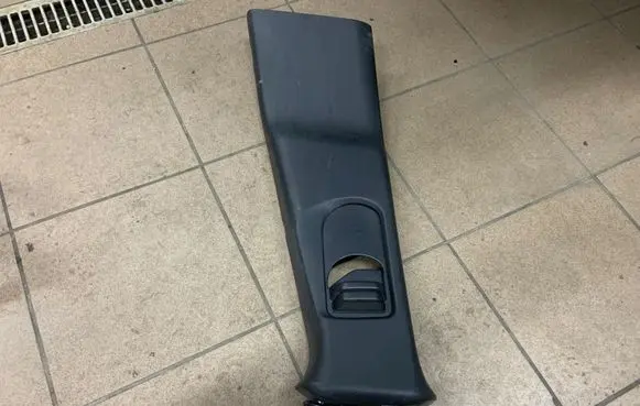 Mercedes-Benz GLA W156 (B) pillar trim (top) A1566904100