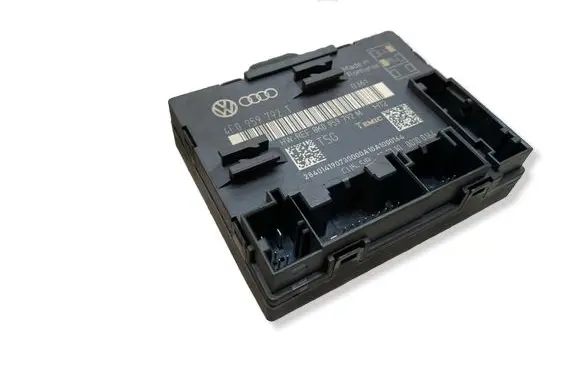 Audi Q7 4L Door control unit/module 8K0959792M