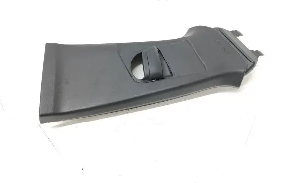 Volvo V40 (B) pillar trim (top) 31102350 A048601