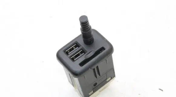 Cadillac Escalade AUX in-socket connector 22990883