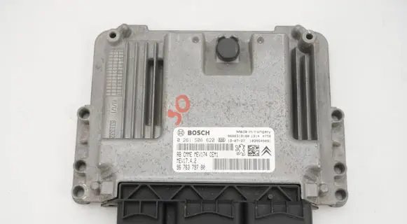Citroen DS4 Engine control unit/module 9676379780 0261S06620