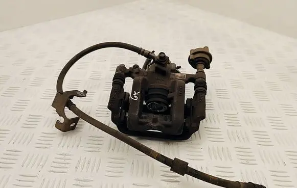 Opel Zafira C Rear brake caliper