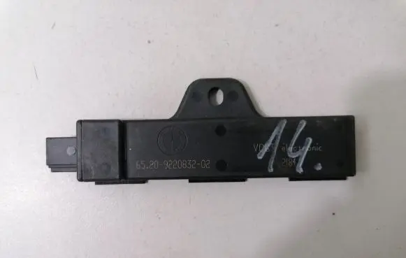 BMW 3 F30 F35 F31 Keyless system antenna 9220832