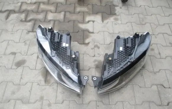 Volkswagen Caddy Headlights/headlamps set 000000000111U