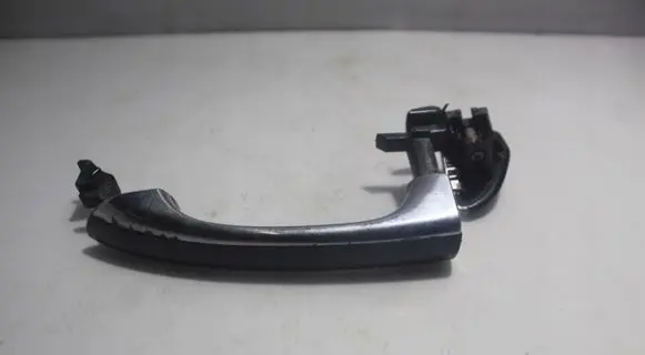 Rear door exterior handle/bracket