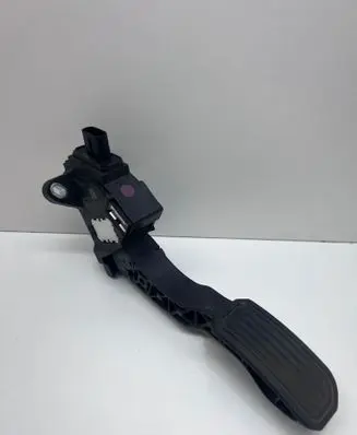 Toyota Verso Accelerator throttle pedal 7811002022 11110A 02204816571
