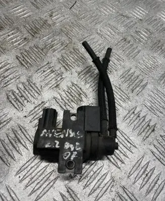 Vacuum valve