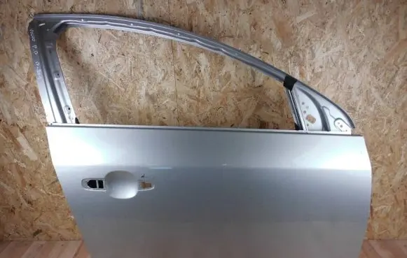 Volvo V60 Front door 32291065 31278935 31352780