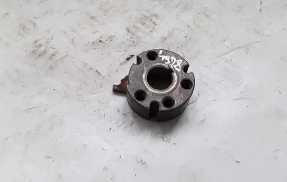 Volkswagen Sharan Fuel pump gear (pulley) 03L130238A