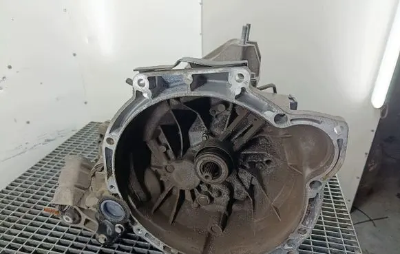 Ford Fiesta Manual 5 speed gearbox 8A6R7002JF