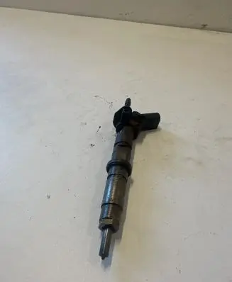 Volkswagen Crafter Fuel injector 0445115029