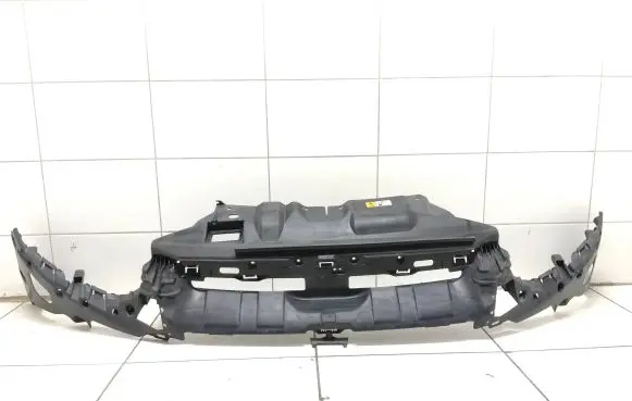 Ford Focus Front bumper mounting bracket BM5117E778Ah