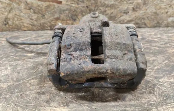 Mercedes-Benz B W245 Front brake caliper