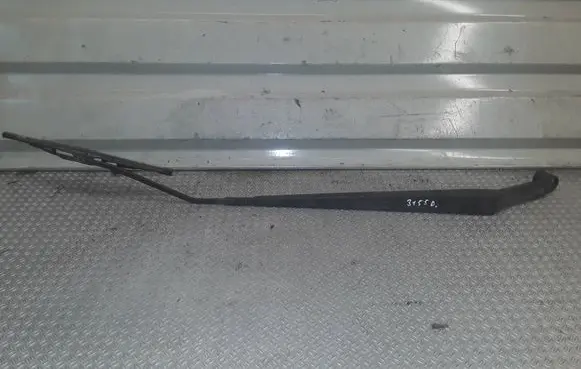 Mitsubishi Colt Windshield/front glass wiper blade