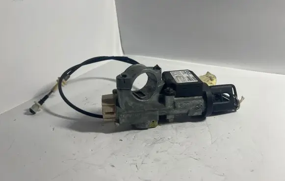 Nissan X-Trail T30 Ignition lock 28590C9902 97RI000005 2671032209