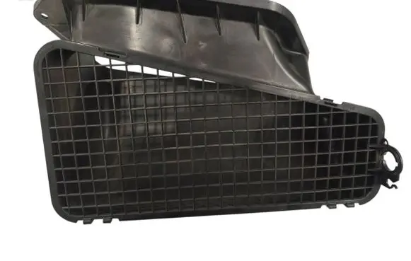 Porsche Macan (95B) Air intake duct part 8K1819904