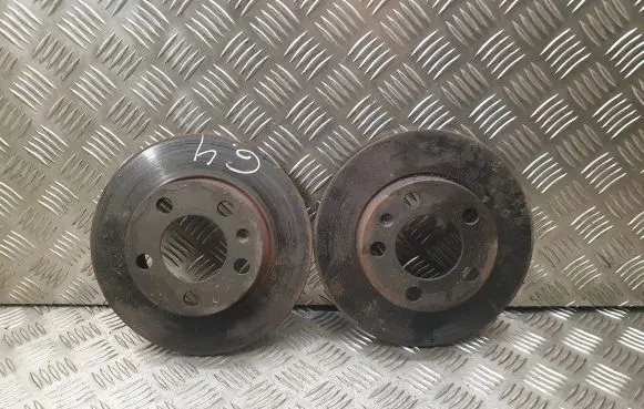 Volkswagen Golf IV Rear brake disc