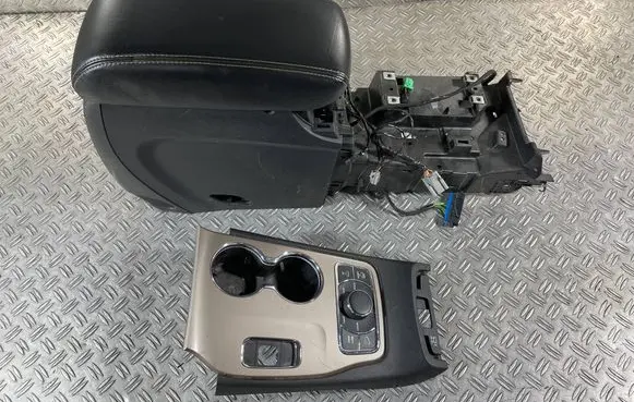Jeep Grand Cherokee Armrest 60133C