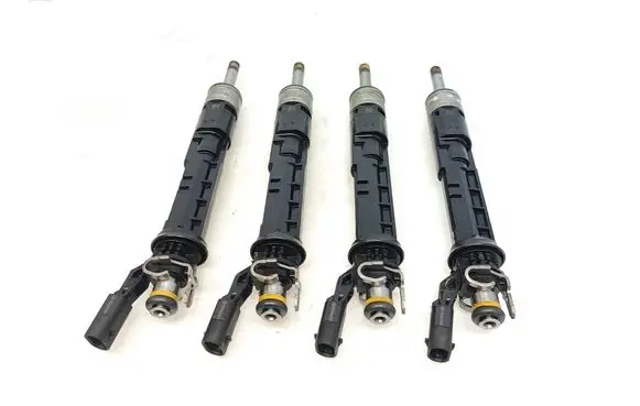 Renault Captur II Fuel injectors set 166001525R A2820701000