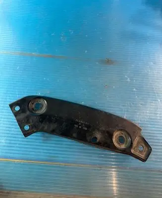 Volkswagen Touareg I Radiator support slam panel bracket 5C6805932