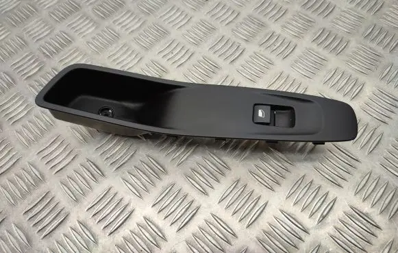 Opel Grandland X Electric window control switch YP00037777