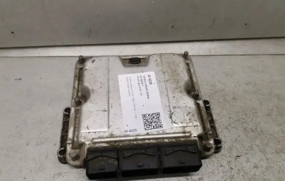 Renault Laguna II Engine control unit/module 0281010556 8200153946