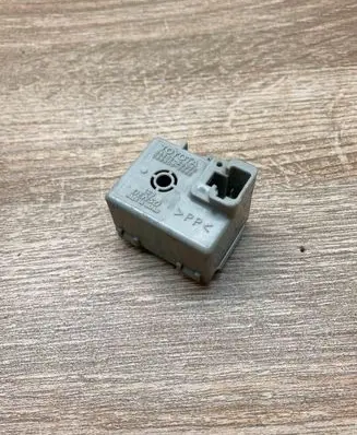 Toyota Prius (XW20) Other relay 8665220010 0689003540