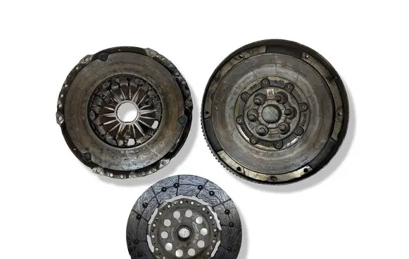 Saab 9-3 Ver2 Clutch set kit Z19DTH