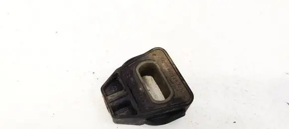 Audi A3 S3 8L Radiator mount bracket 1U0121367A 1J0806157A
