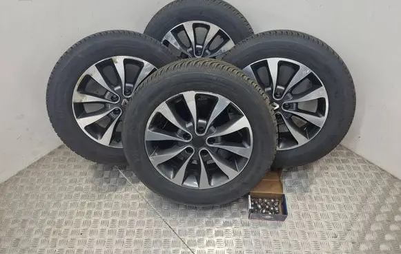 Renault Koleos I R17 alloy rim 