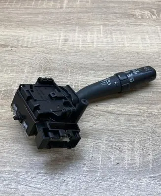 Toyota Corolla Verso E121 Wiper control stalk 173821