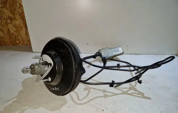 Ford C-MAX II Brake booster AV612B195JE