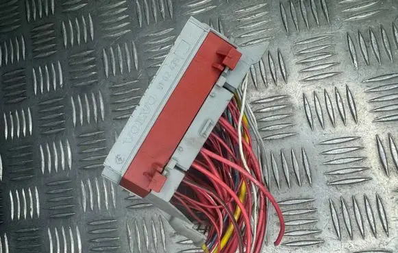 Volvo S80 Fuse box set 9162439