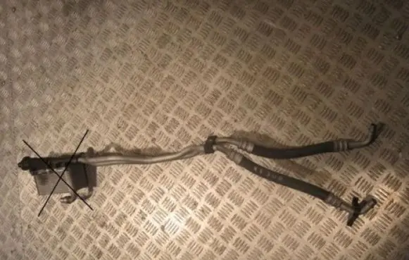 BMW X3 E83 Gearbox oil cooler pipe/hose 