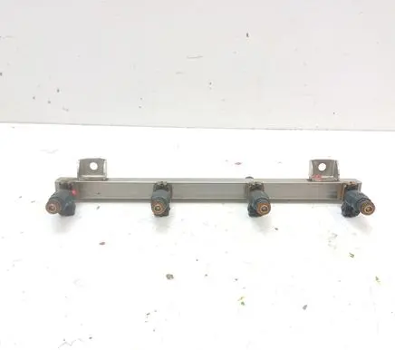 Maserati Coupe Fuel injectors set 0280151089 0280155869