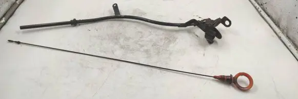 Volkswagen Golf V Oil level dip stick 