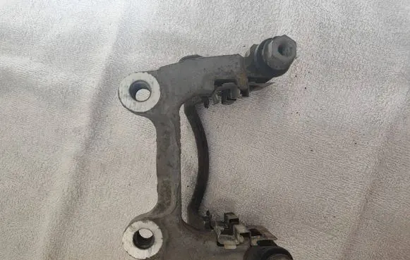 Audi TT TTS Mk2 Brake caliper pad carrier rear 8J0615425E