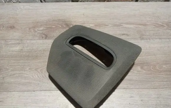 Volvo V70 Dash center speaker trim cover 03409736 3409734 3865